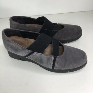 CLARKS SLIP ON Size 6.5